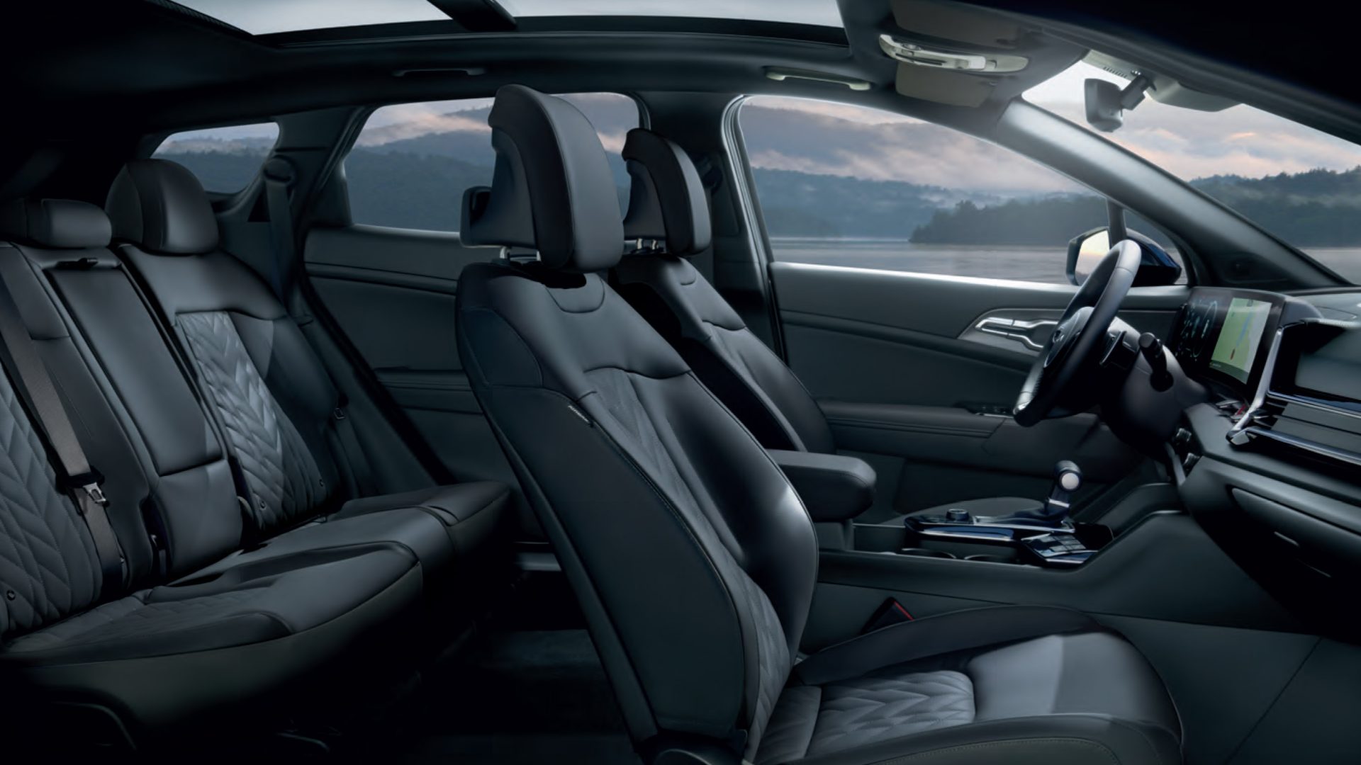 2024 Kia Sportage interior